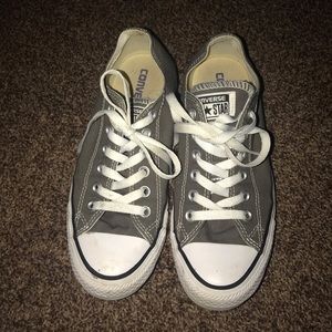 Gray women’s converse